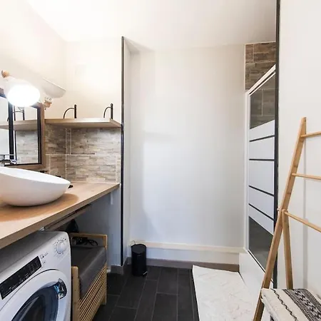 Grande Terrasse Proche De Centre *