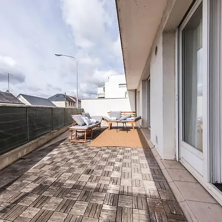 Grande Terrasse Proche De Centre *