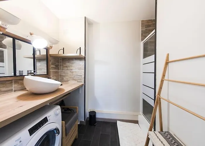 Grande Terrasse Proche De Centre *